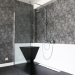 Douche Equipée Extra Plate, couleurs et dimensions sur mesure